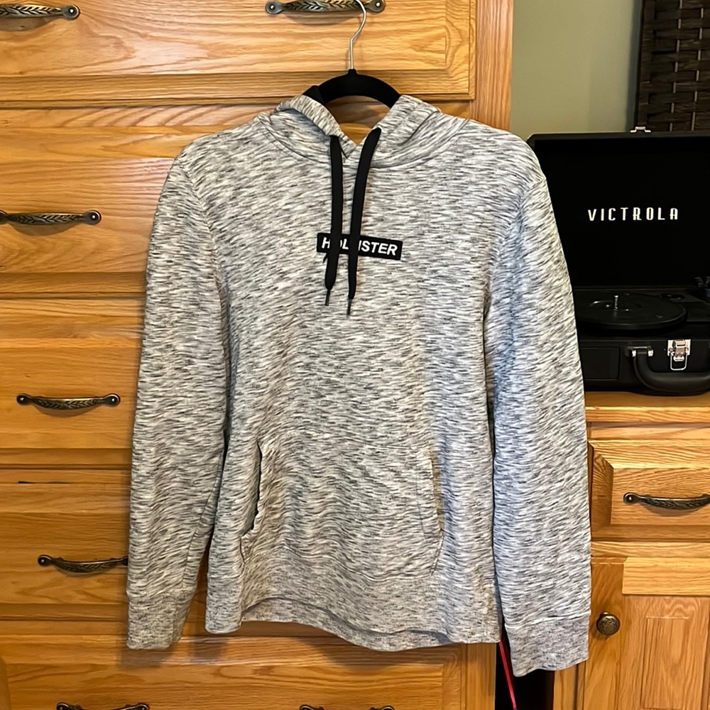 Hollister California Men’s Grey Pullover Hoodie